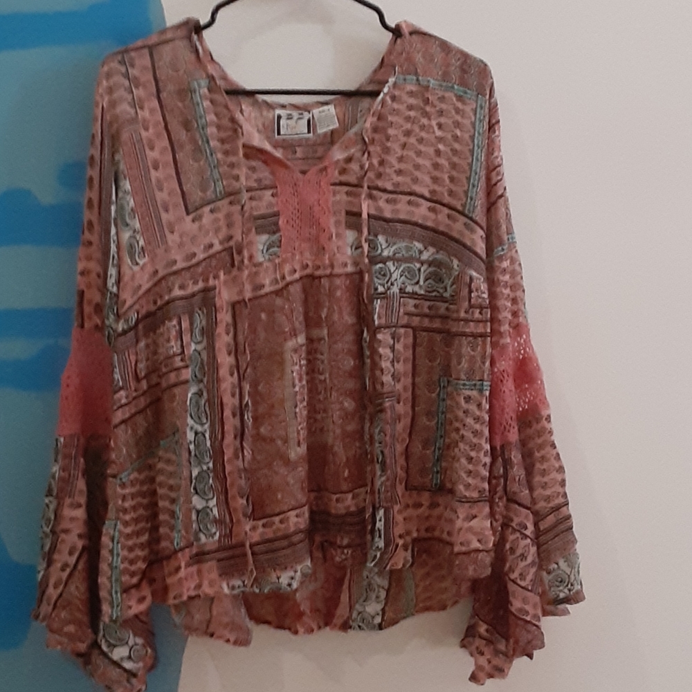 Long sleeve shirt